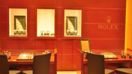  熱烈慶祝銀川巍雅斯名表眼鏡行勞力士專廳重裝開業(yè)，全面升級